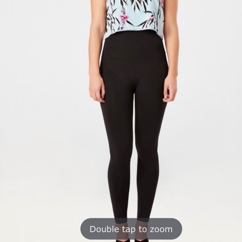 New Spanx Look At Me Now High-Waisted Legging